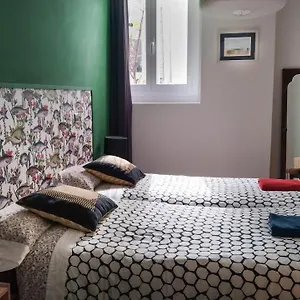 At Compania 100 M2 2 Wc Apartment