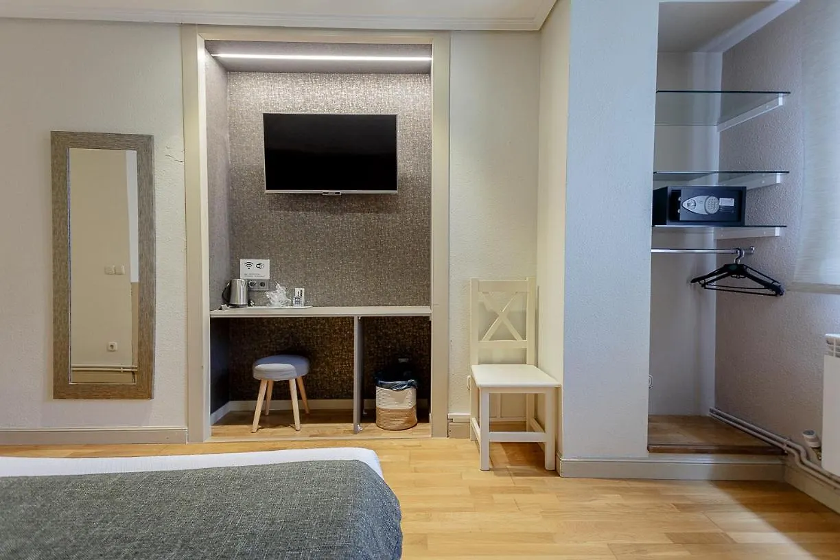 Hostal Rodas Pamplona Pensión