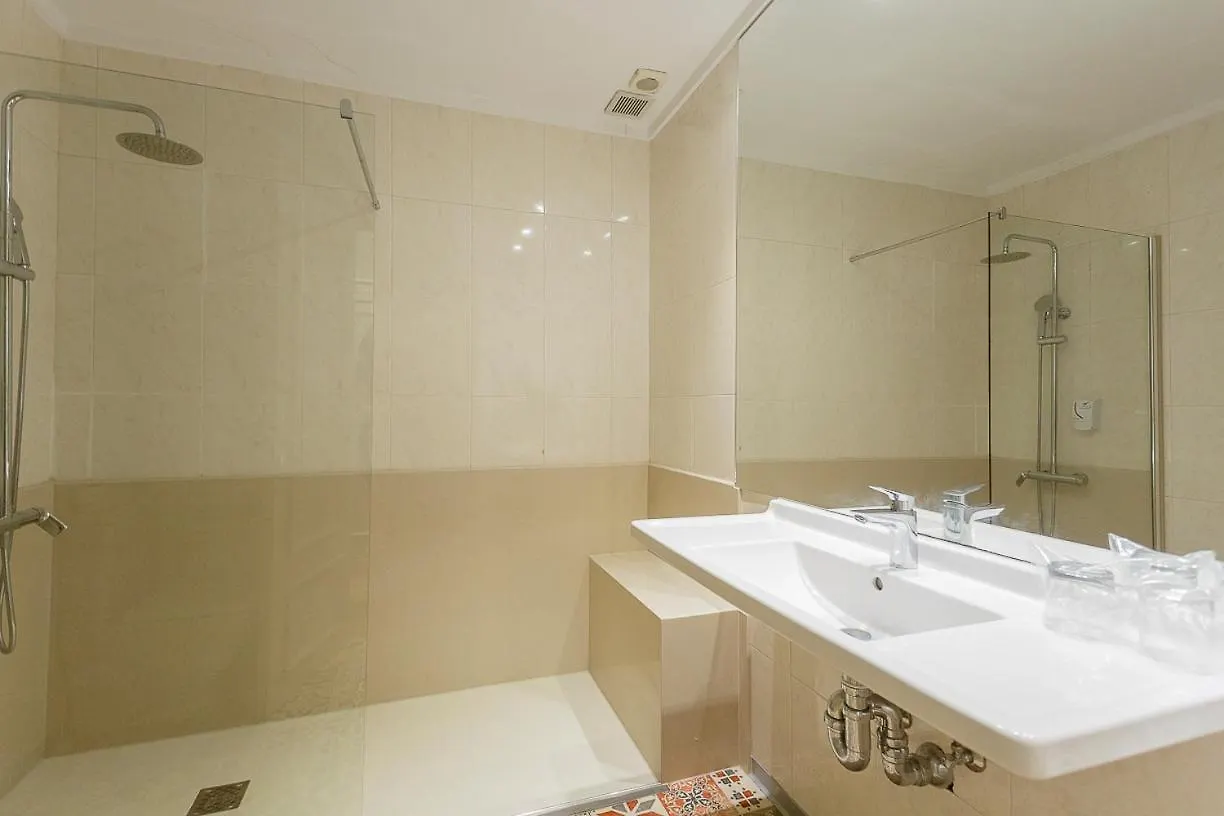 Pensión Hostal Rodas Pamplona